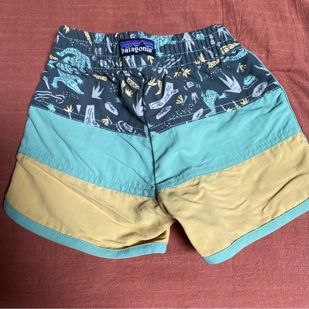 Patagonia size 6-12 months baby board shorts swimsuit